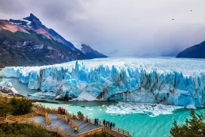 Lee más sobre el artículo EL CALAFATE – Tierra de Glaciares